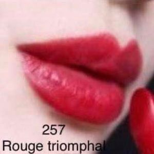 ROUGE ALLURE VELVET LE LION DE CHANEL #257